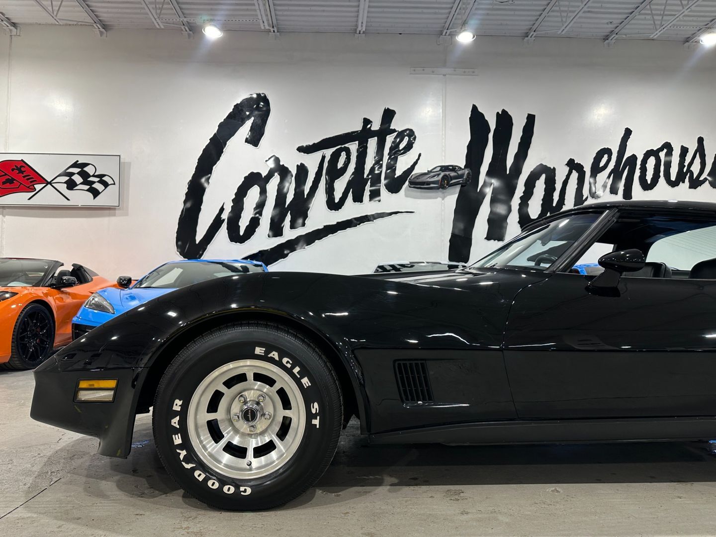 Chevrolet-Corvette-1981-Coupe-5