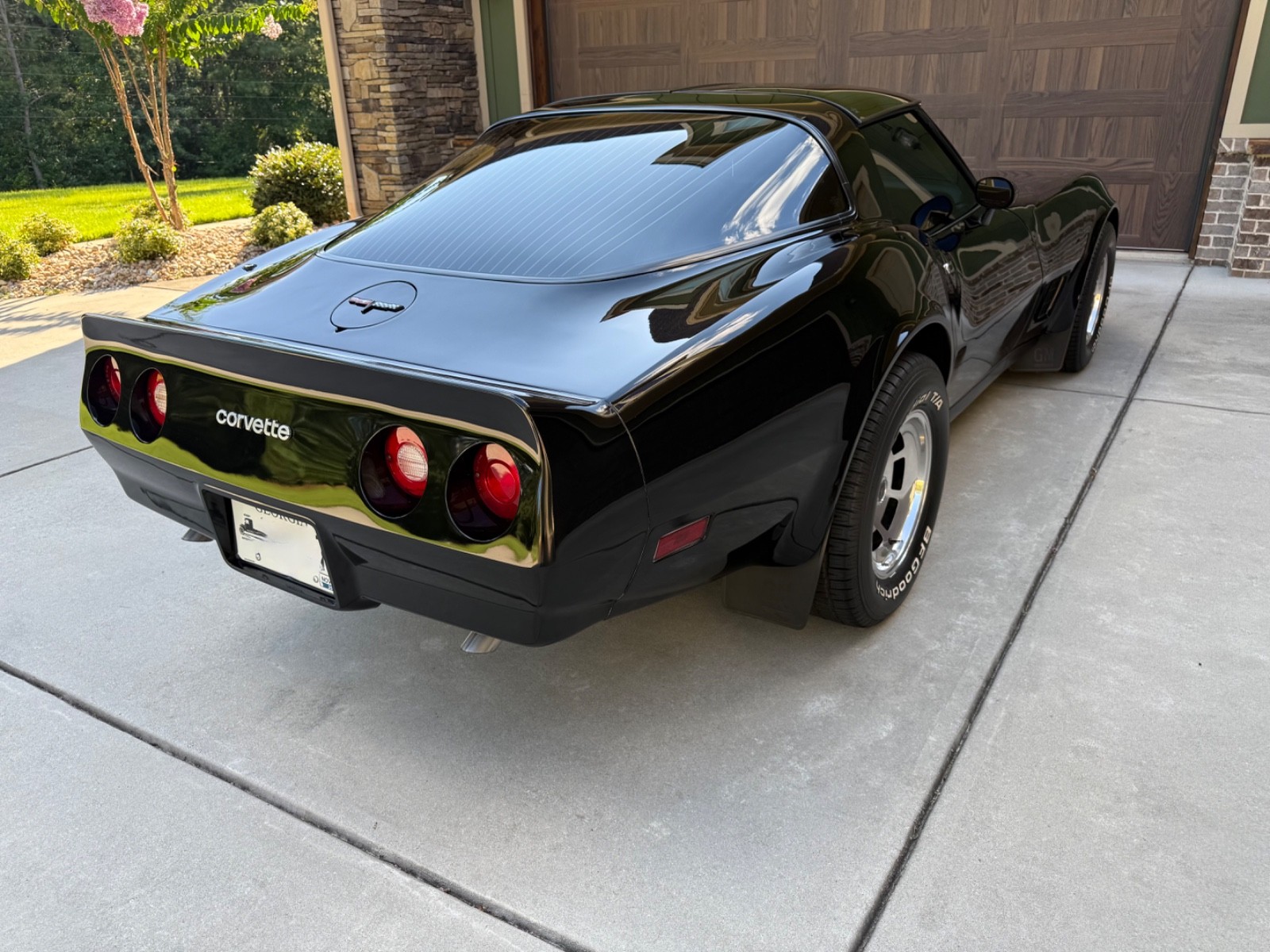 Chevrolet-Corvette-1981-Coupe-9