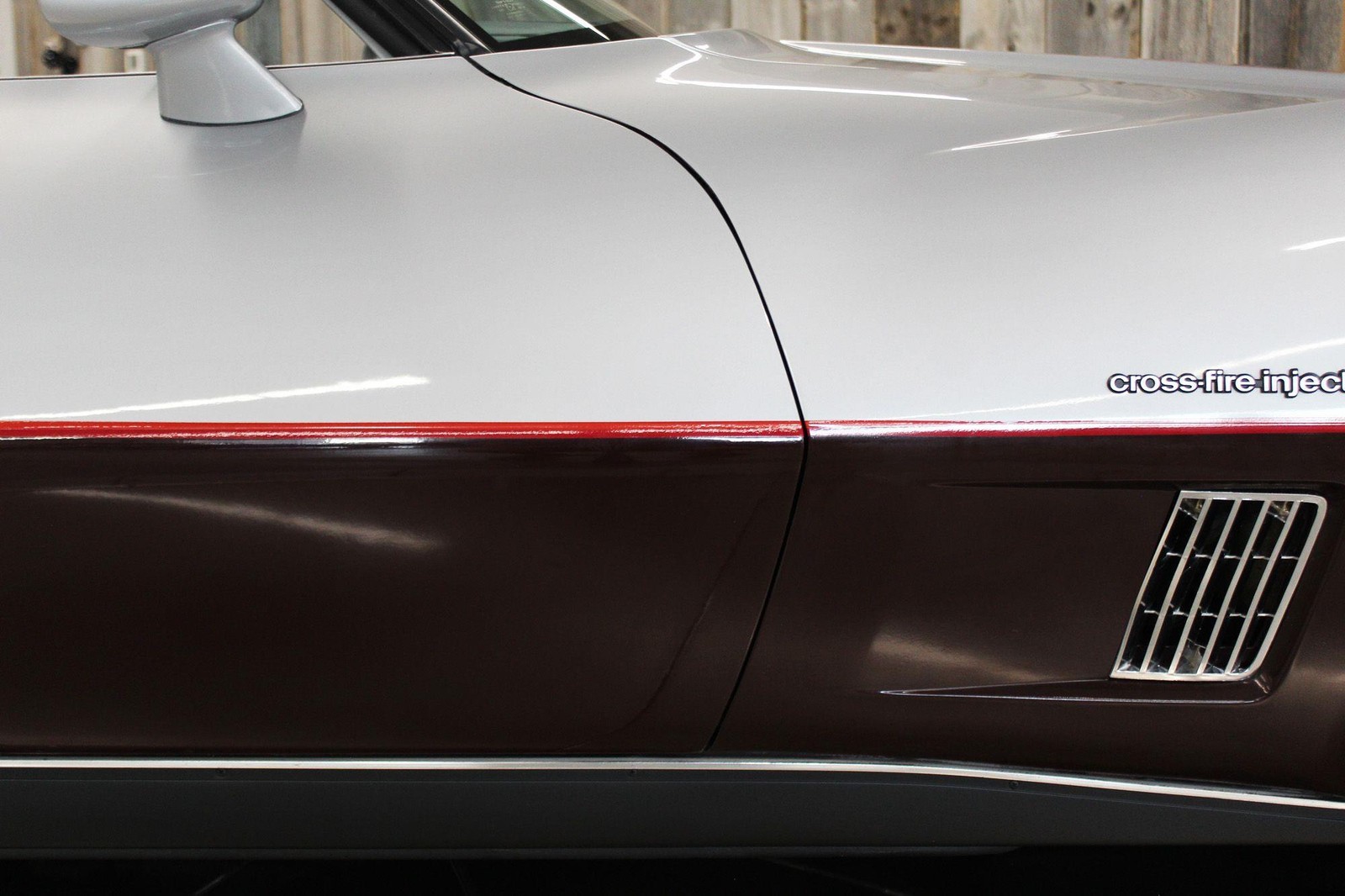 Chevrolet-Corvette-1982-Beautiful-Color-Combo-10