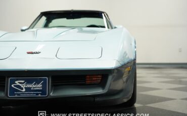 Chevrolet-Corvette-1982-Coupe-19