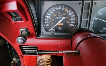 Chevrolet-Corvette-1982-Coupe-20