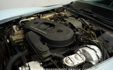 Chevrolet-Corvette-1982-Coupe-32