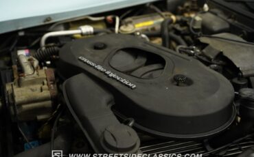 Chevrolet-Corvette-1982-Coupe-33