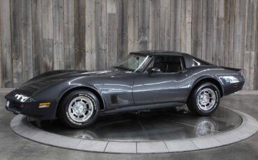 Chevrolet-Corvette-1982-LOW-MILES-39