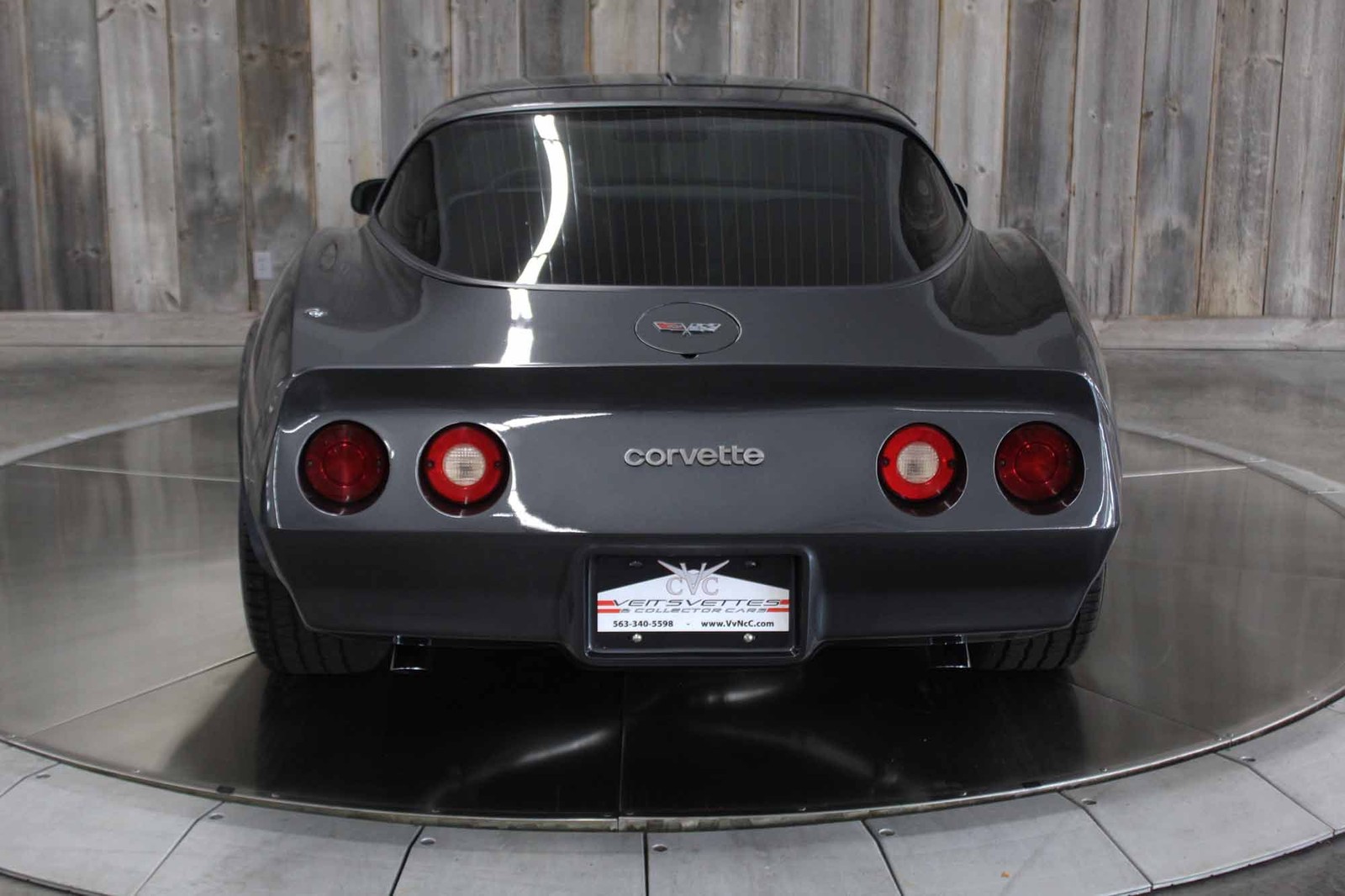 Chevrolet-Corvette-1982-LOW-MILES-7