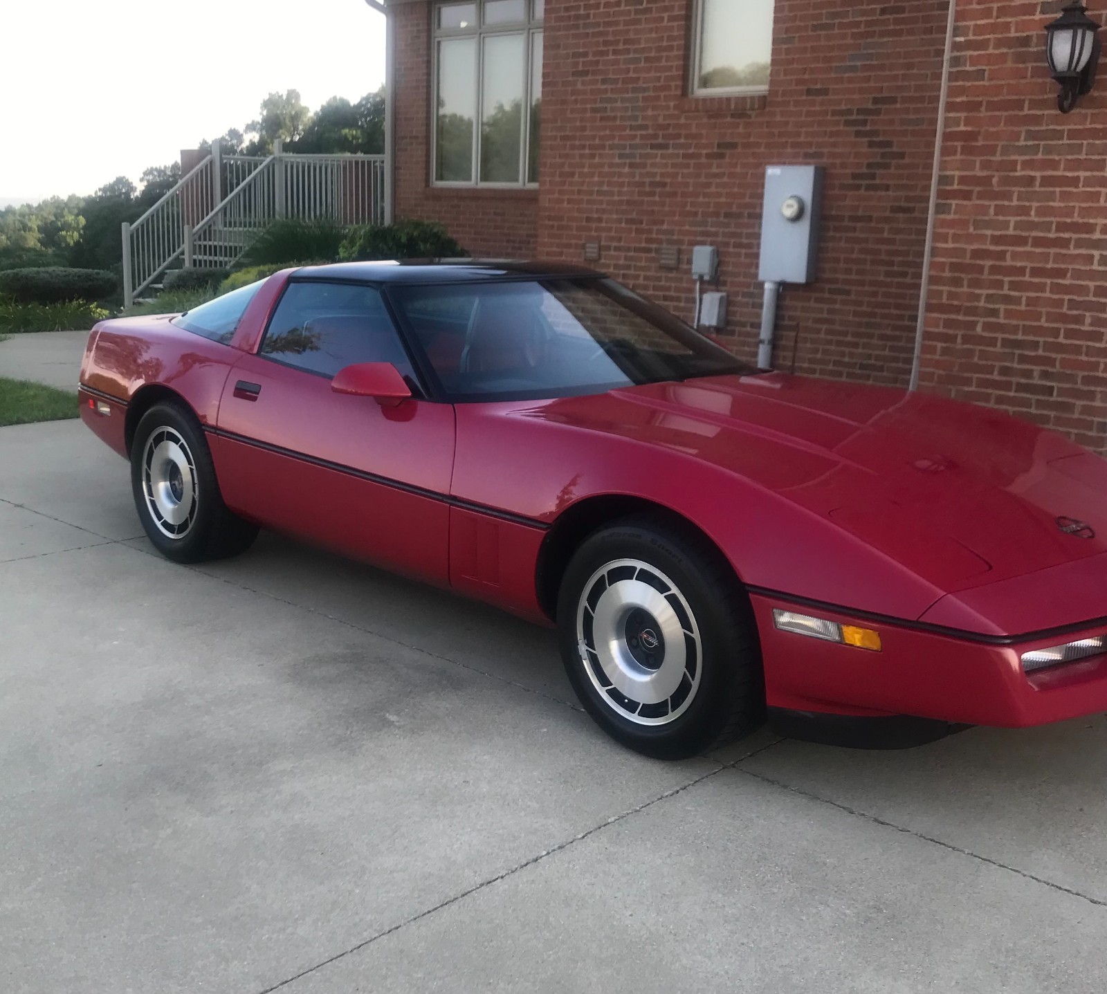 Chevrolet-Corvette-1984-Hatchback-15