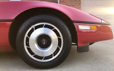 Chevrolet-Corvette-1984-Hatchback-2