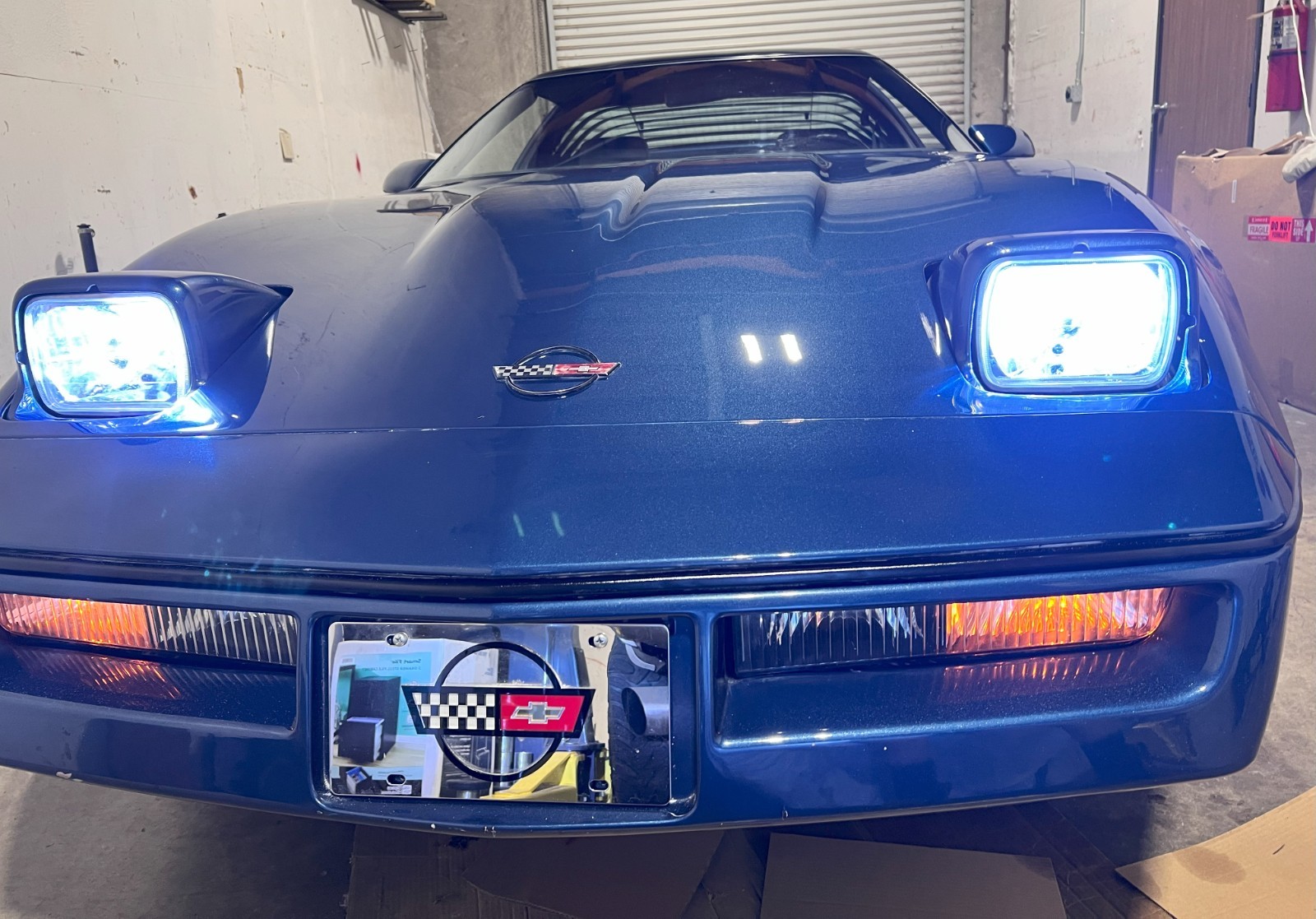 Chevrolet-Corvette-1984-Hatchback-39