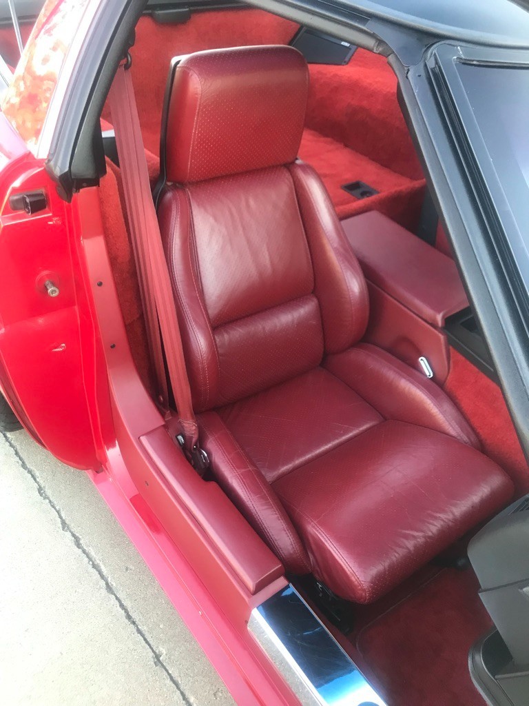 Chevrolet-Corvette-1984-Hatchback-6