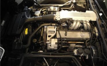 Chevrolet-Corvette-1985-4