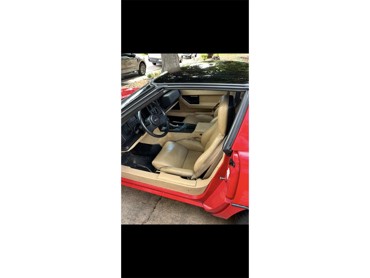 Chevrolet-Corvette-1985-Red-Tan-2