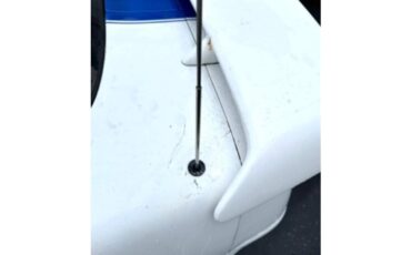 Chevrolet-Corvette-1985-White-Blk-White-10