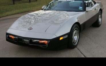 Chevrolet-Corvette-1986-14