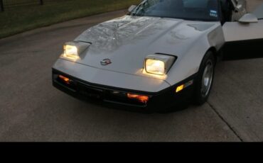 Chevrolet-Corvette-1986