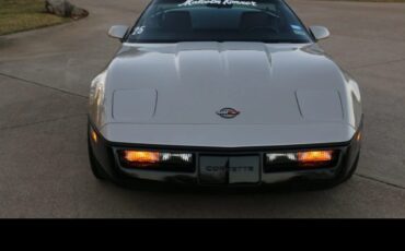 Chevrolet-Corvette-1986-5