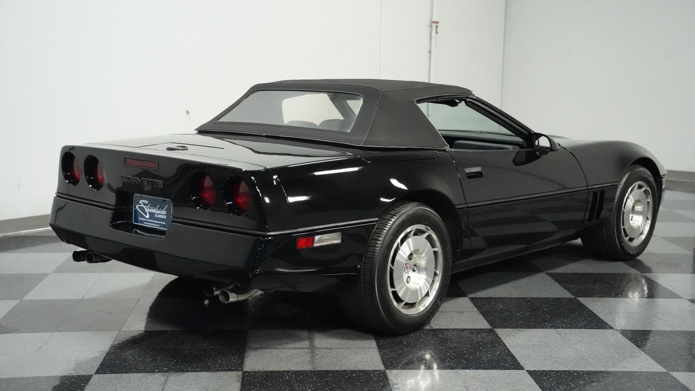 Chevrolet-Corvette-1986-Convertible-11