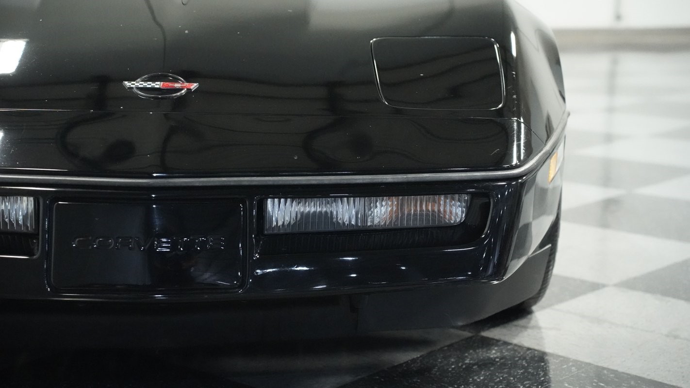 Chevrolet-Corvette-1986-Convertible-18