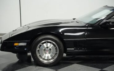 Chevrolet-Corvette-1986-Convertible-21