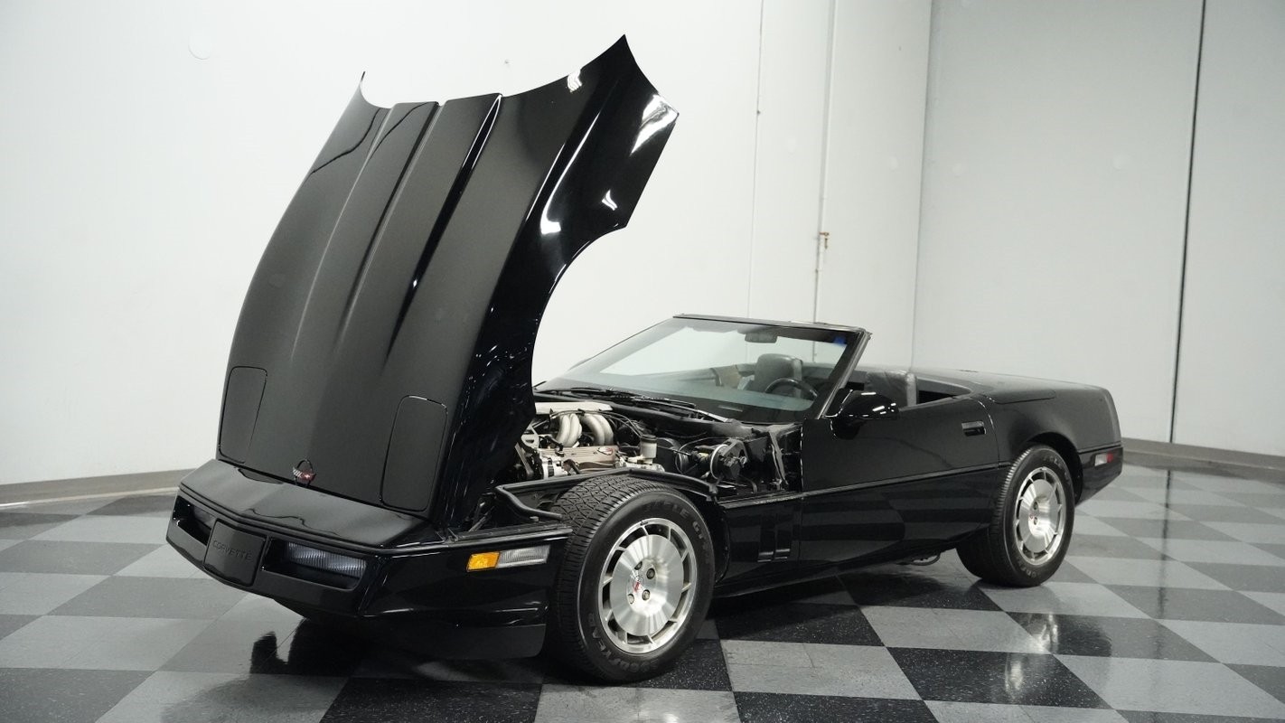 Chevrolet-Corvette-1986-Convertible-28