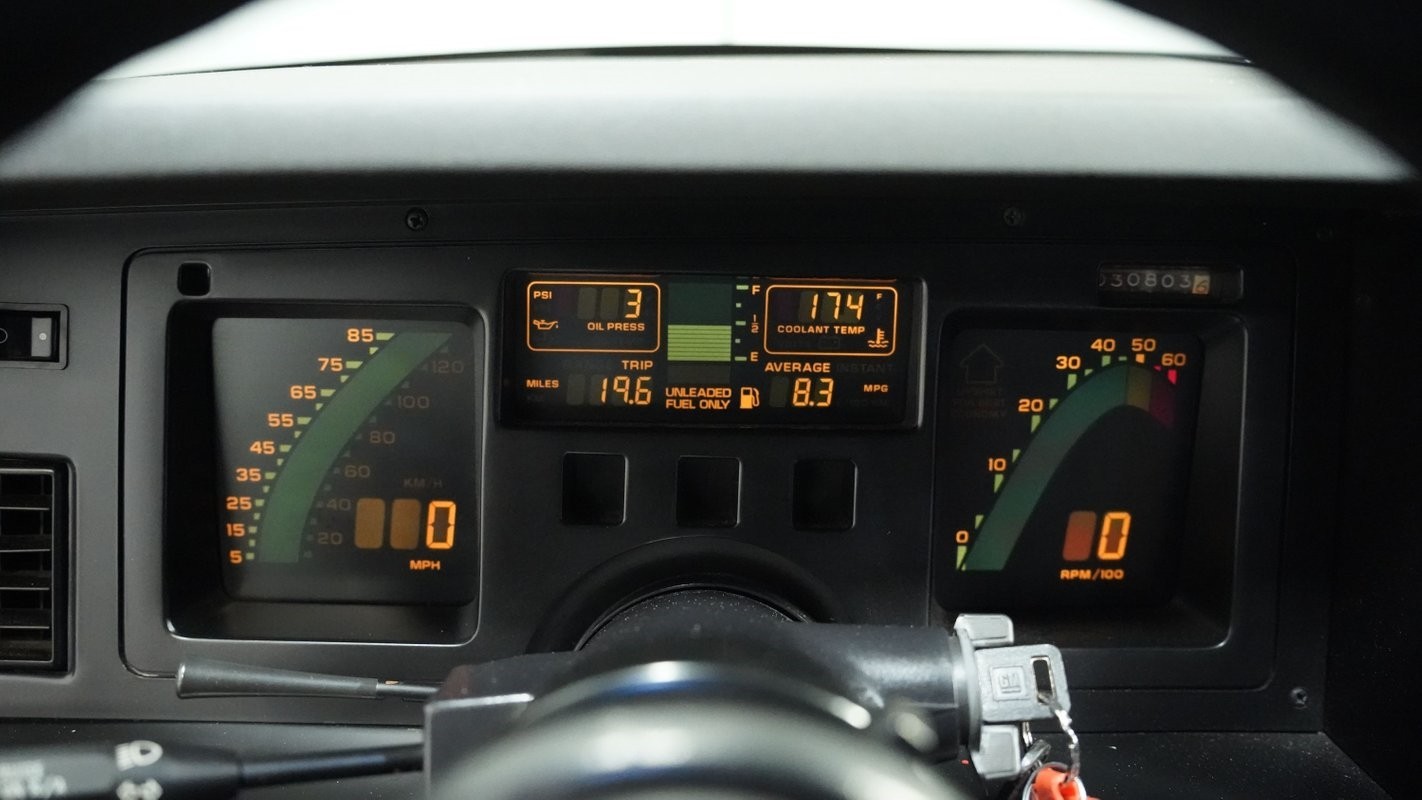 Chevrolet-Corvette-1986-Convertible-35