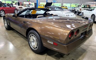Chevrolet-Corvette-1986-Convertible-4