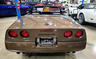 Chevrolet-Corvette-1986-Convertible-5
