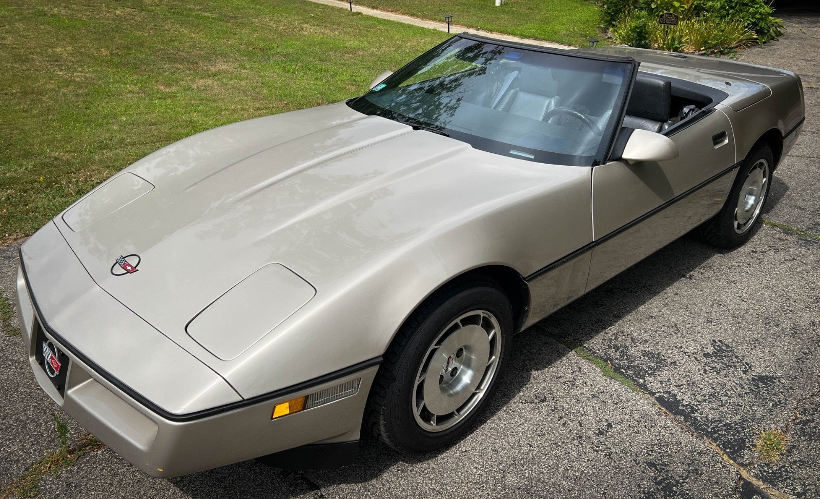 Chevrolet-Corvette-1986-Convertible-6