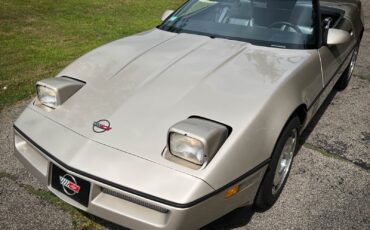Chevrolet-Corvette-1986-Convertible-7