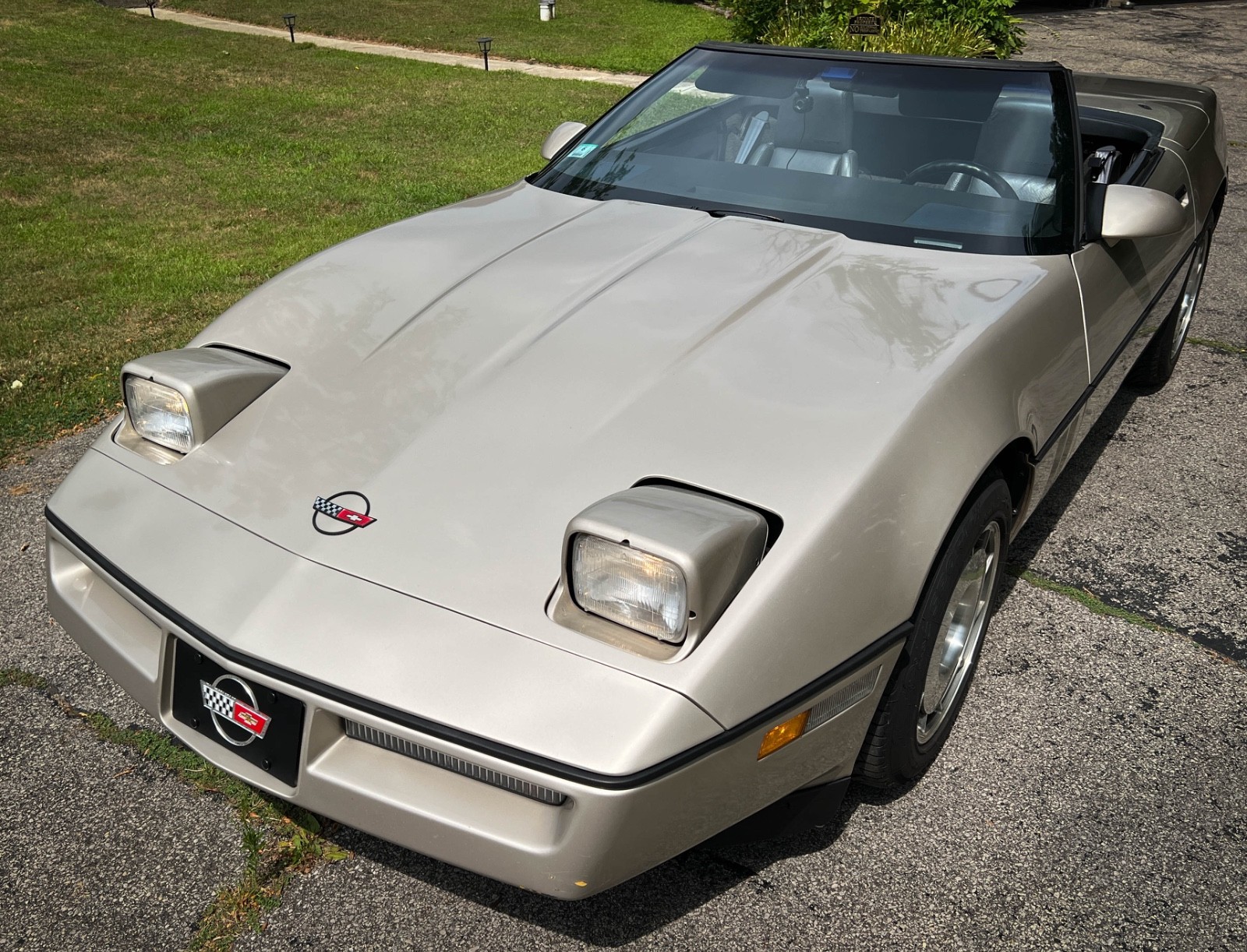 Chevrolet-Corvette-1986-Convertible-7