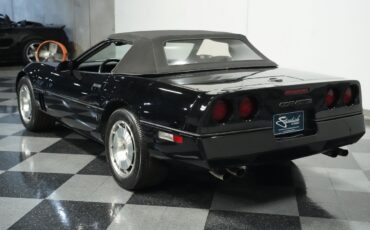 Chevrolet-Corvette-1986-Convertible-8