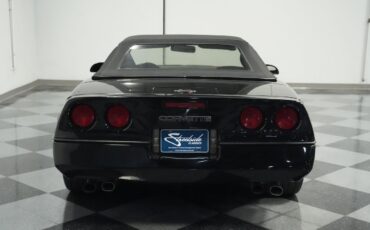 Chevrolet-Corvette-1986-Convertible-9