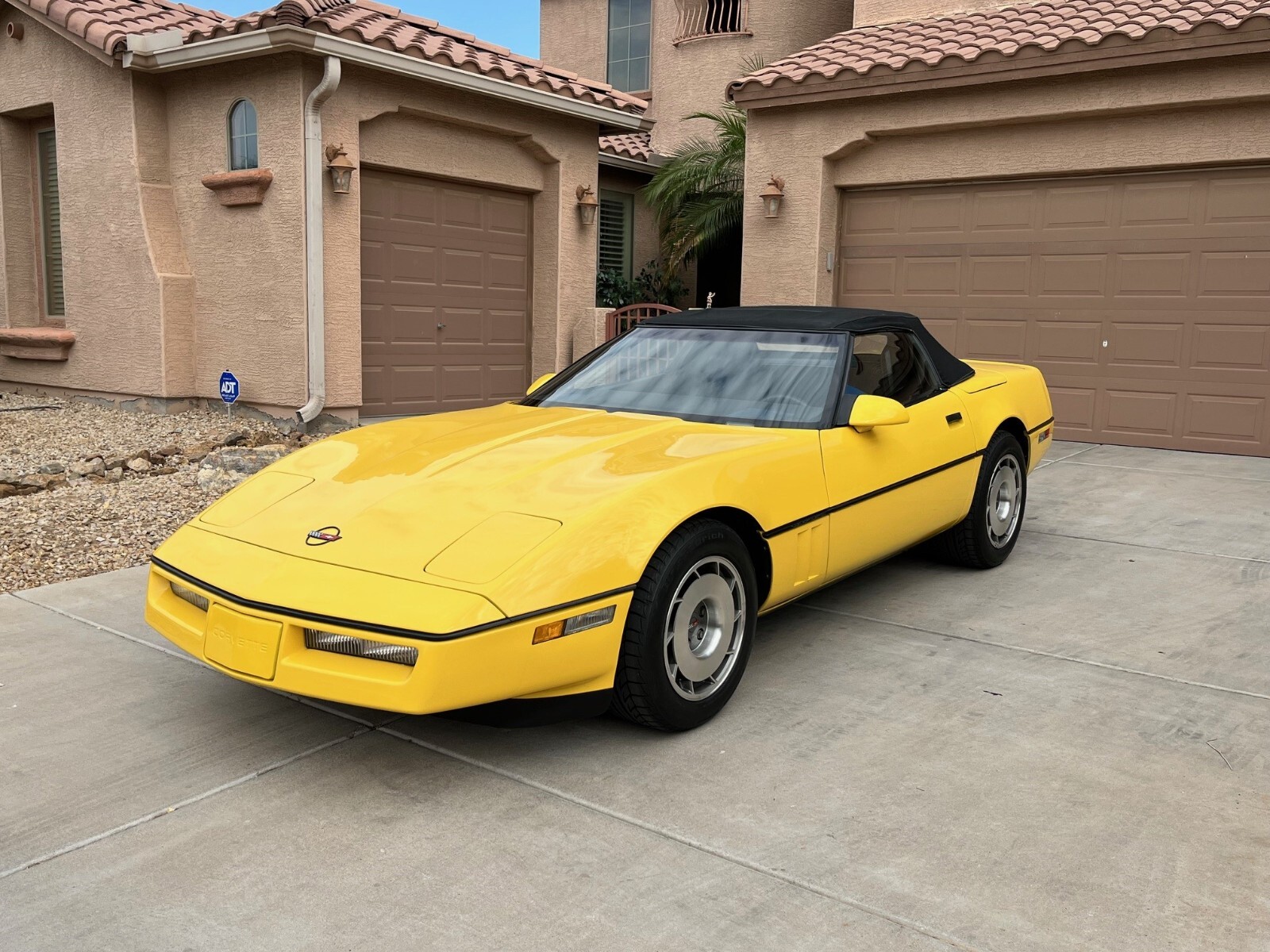 Chevrolet-Corvette-1987-Convertible-14