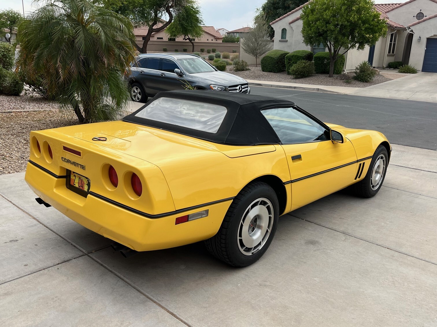 Chevrolet-Corvette-1987-Convertible-18