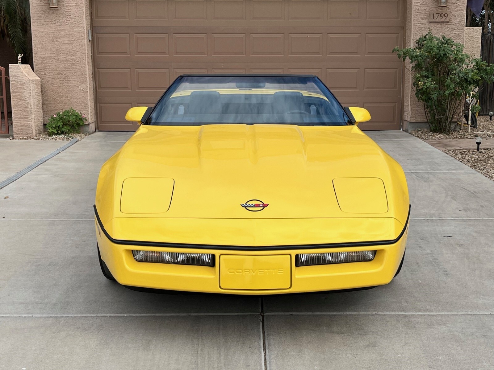 Chevrolet-Corvette-1987-Convertible-3