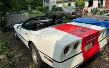 Chevrolet-Corvette-1987-Convertible-4