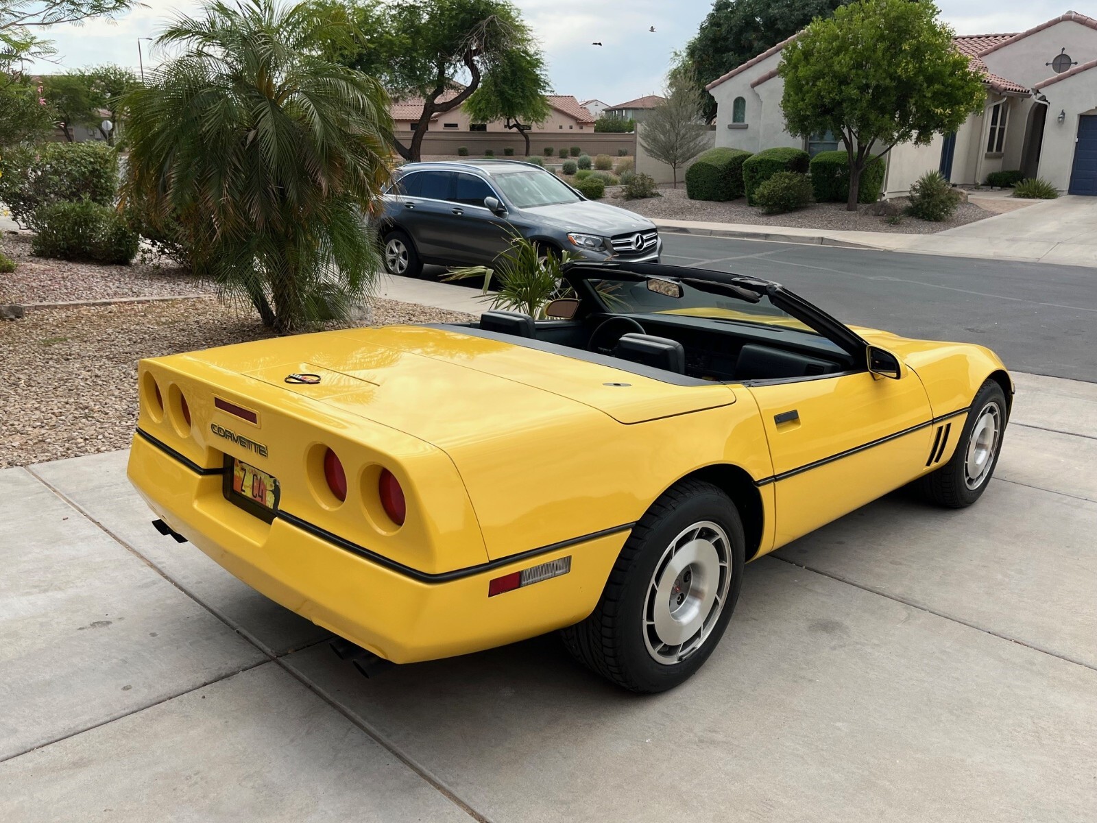 Chevrolet-Corvette-1987-Convertible-6