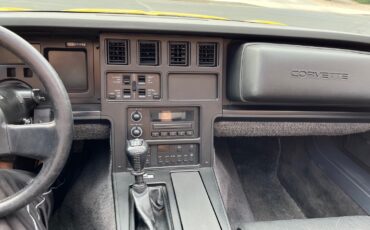 Chevrolet-Corvette-1987-Convertible-8