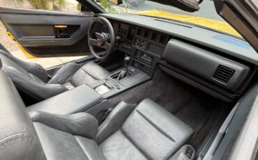 Chevrolet-Corvette-1987-Convertible-9