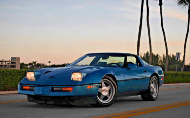 Chevrolet-Corvette-1987-Coupe-12