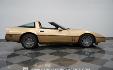 Chevrolet-Corvette-1987-Coupe-14