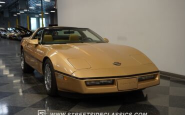 Chevrolet-Corvette-1987-Coupe-16