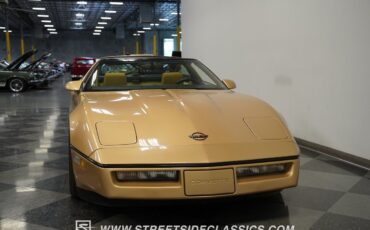 Chevrolet-Corvette-1987-Coupe-17