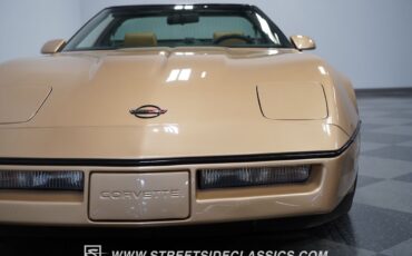 Chevrolet-Corvette-1987-Coupe-19
