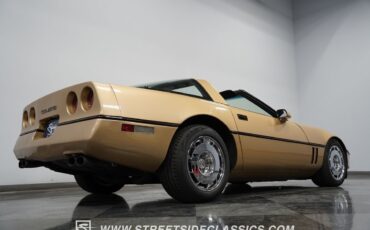 Chevrolet-Corvette-1987-Coupe-27