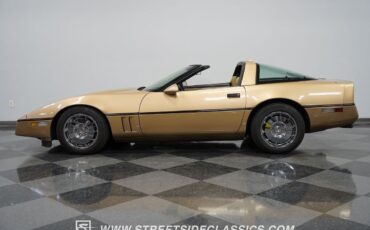 Chevrolet-Corvette-1987-Coupe-6