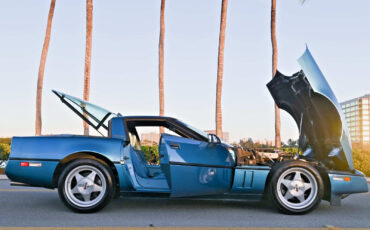Chevrolet-Corvette-1987-Coupe-9