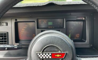 Chevrolet-Corvette-1987-RedBlackTop-Red-Leather-1