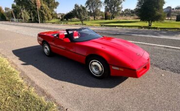 Chevrolet-Corvette-1987-RedBlackTop-Red-Leather