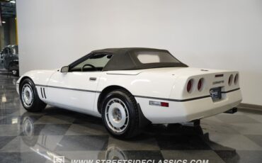 Chevrolet-Corvette-1987-White-Tan-11
