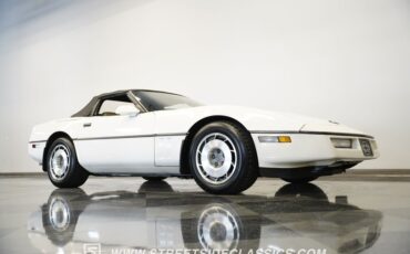 Chevrolet-Corvette-1987-White-Tan-17